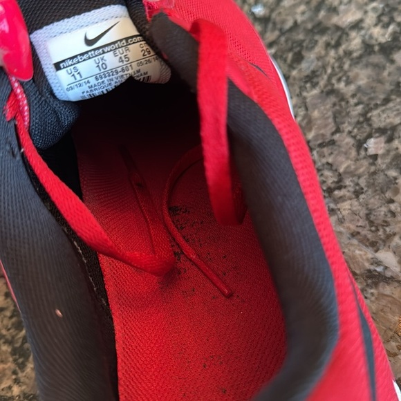 Nike air max 693325-601 Red and Black Sneakers EUC 11 - Picture 8 of 16